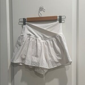 Offline by aerie White Real Me Crossover Flowy Shorts